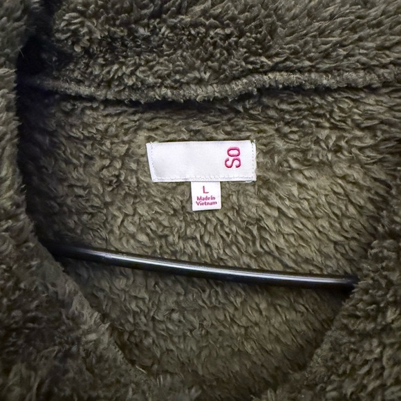 Cozy Olive Green Sherpa Pullover - Picture 2 of 3